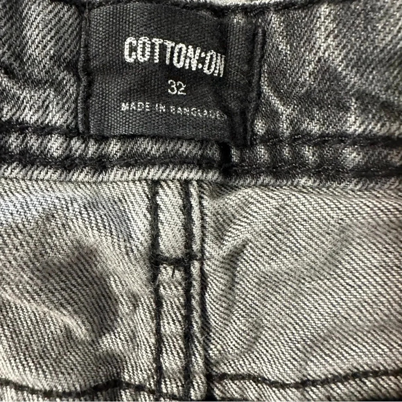 Cotton On men's size 32 tapered leg faded black jeans - Picture 4 of 4